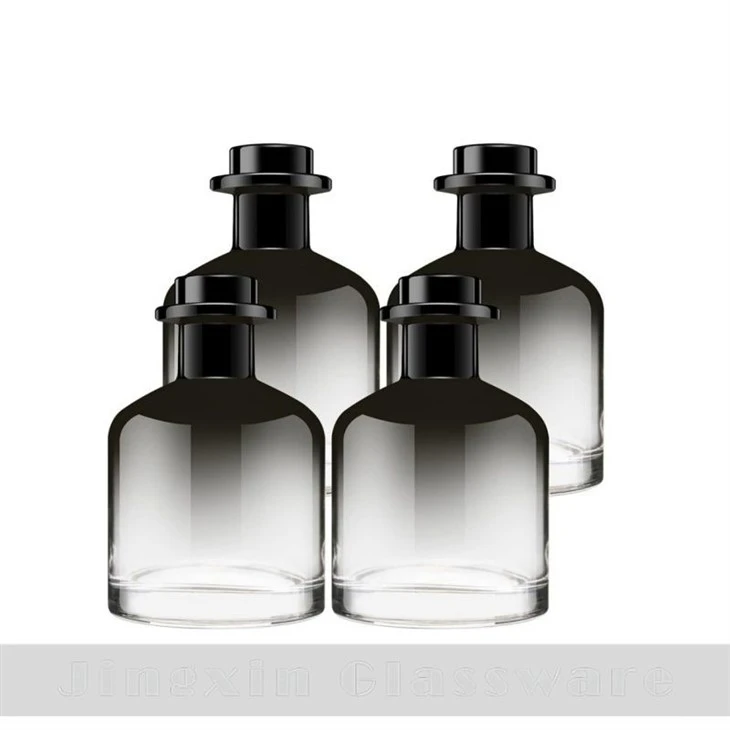 Black glass diffuser (4)(001)
