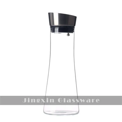 Grand pichet en verre avec couvercle
